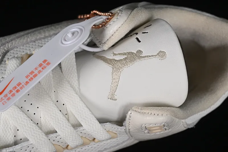 All categories Air Jordan Jordan series basketball shoes Air Jordan 3 Travis Scott x Air Jordan 3 Retro "Cactus Jack" AJ3 Joe 3 joint cream off-white barb basketball shoes 136064-668